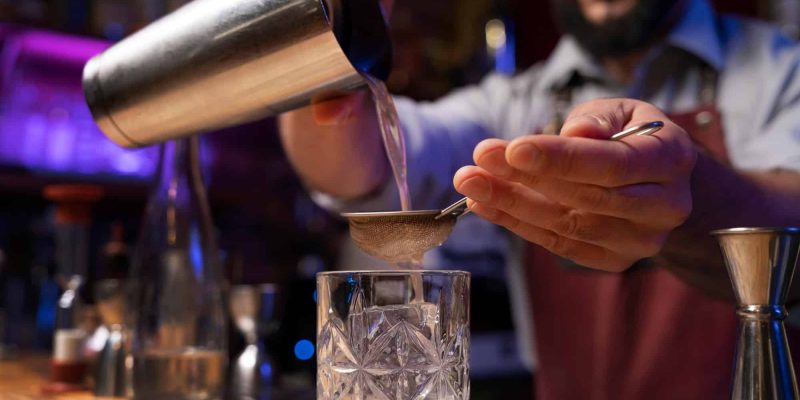 How Canned Whiskey Cocktails Can Make Your Next Bar-Quality Drink Easy
